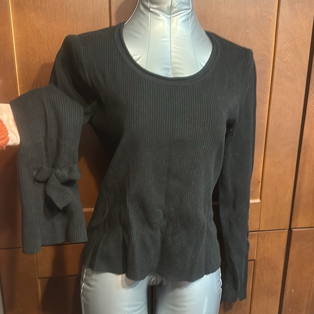 SALE!! Ribbed sweater with bow tie sleeves